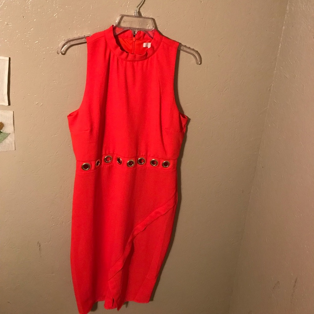 Dress - Picture 1 of 3